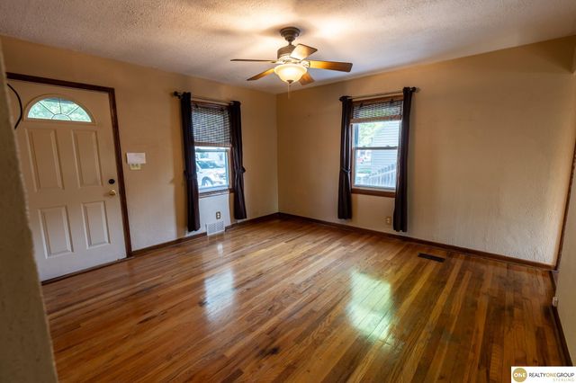 2918 N 65Th Street, Lincoln, NE 68507