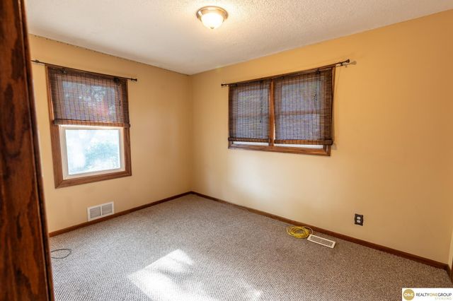 2918 N 65Th Street, Lincoln, NE 68507