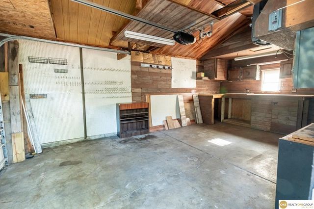 2918 N 65Th Street, Lincoln, NE 68507