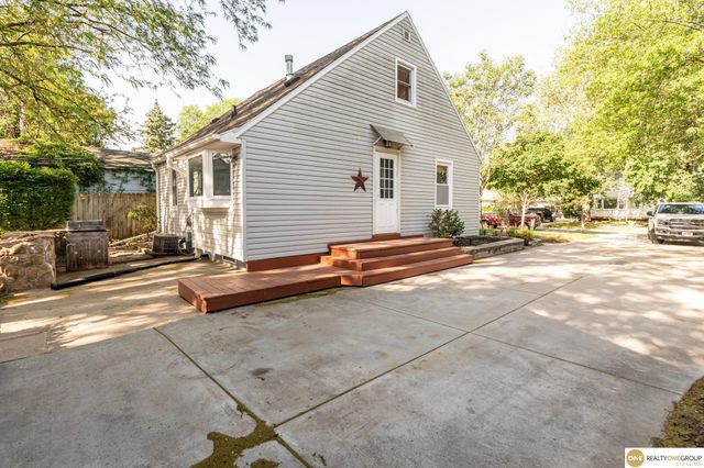 2918 N 65Th Street, Lincoln, NE 68507