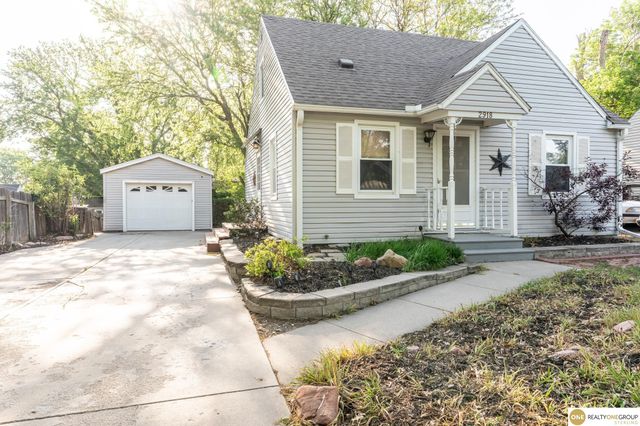 2918 N 65Th Street, Lincoln, NE 68507
