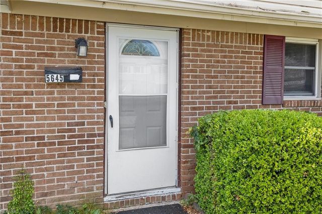 5645 Dodington CT, Virginia Beach, VA 23462