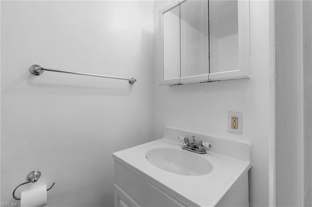 5645 Dodington CT, Virginia Beach, VA 23462