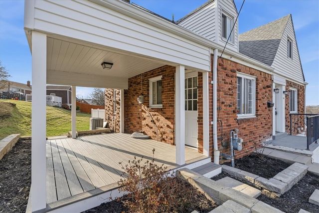 44 Ruthfred Drive, Upper St Clair, PA 15241