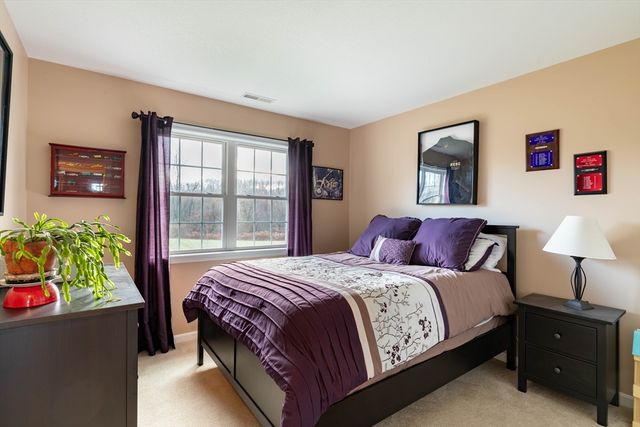 83 Bay Road, Hadley, MA 01035