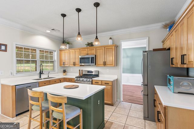1335 Lyndhurst Way, Roswell, GA 30075