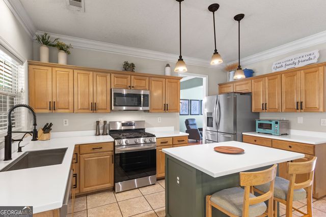 1335 Lyndhurst Way, Roswell, GA 30075