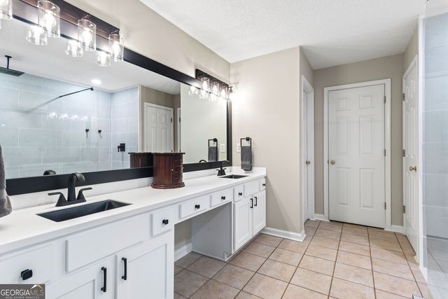 1335 Lyndhurst Way, Roswell, GA 30075