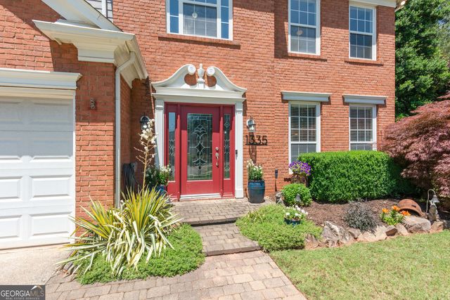 1335 Lyndhurst Way, Roswell, GA 30075