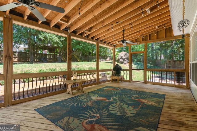 1335 Lyndhurst Way, Roswell, GA 30075