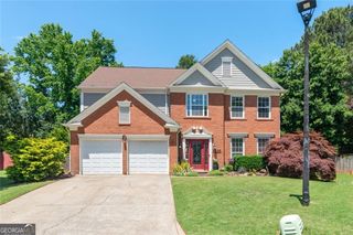 1335 Lyndhurst Way, Roswell, GA 30075