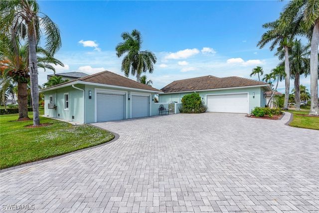 200 N Barfield DR, Marco Island, FL 34145