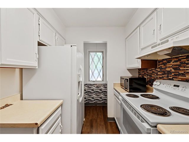 15566 E Louisiana Ave, Aurora, CO 80017