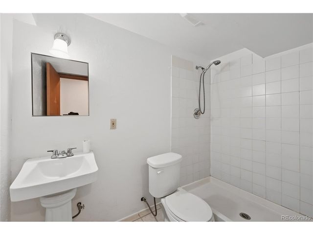 15566 E Louisiana Ave, Aurora, CO 80017