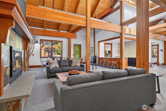 1078 Cabin Creek Lane SW, Issaquah, WA 98027