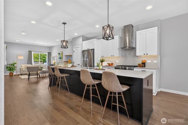 1078 Cabin Creek Lane SW, Issaquah, WA 98027