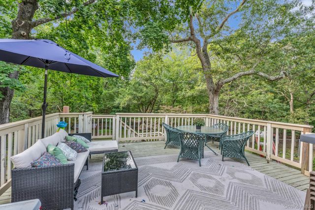 64 Sally Lane, Ridge, NY 11961