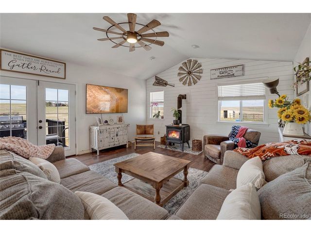 45523 Sun Country Dr, Elizabeth, CO 80107