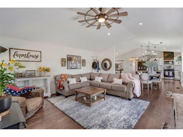 45523 Sun Country Dr, Elizabeth, CO 80107