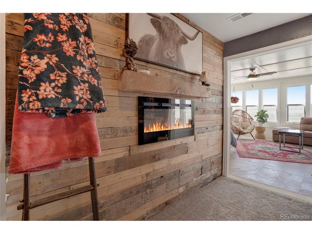 45523 Sun Country Dr, Elizabeth, CO 80107