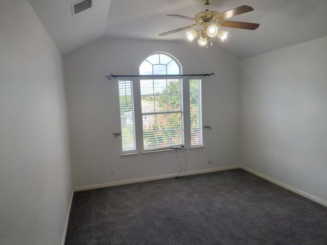 305 Avalanche Ave, Georgetown, TX 78626