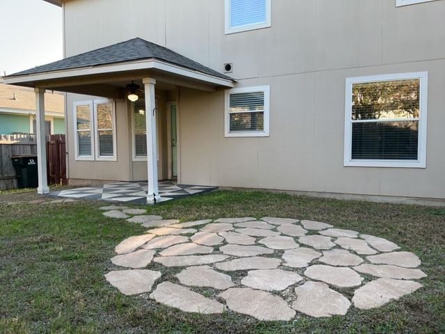 305 Avalanche Ave, Georgetown, TX 78626