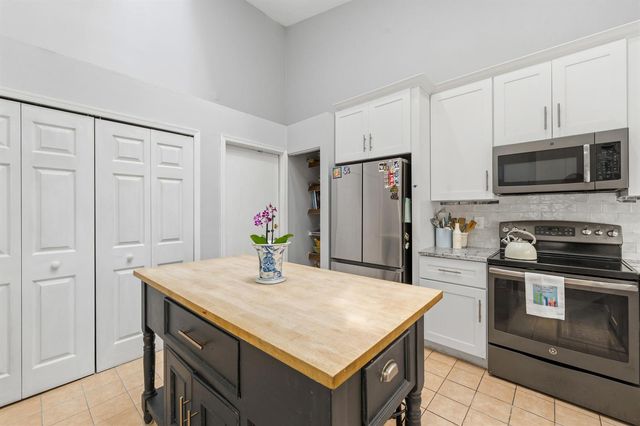 5137 THYME Drive, Palm Beach Gardens, FL 33418