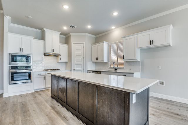5208 Vista Lago Way, Mansfield, TX 76063
