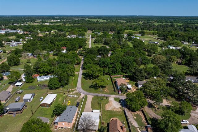 121 Mesa Drive, Mabank, TX 75156