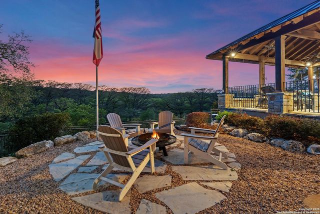 986 Riverforest, New Braunfels, TX 78132