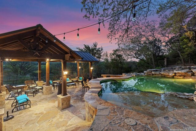 986 Riverforest, New Braunfels, TX 78132