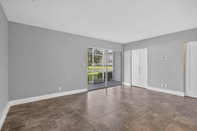 1804 ELEUTHERA Point J1, Coconut Creek, FL 33066