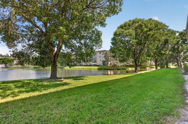 1804 ELEUTHERA Point J1, Coconut Creek, FL 33066