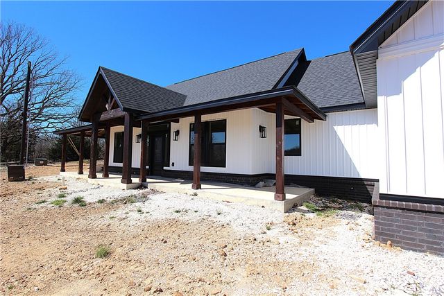 17102 Malico Mountain Road, West Fork, AR 72774