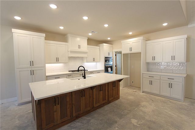 17102 Malico Mountain Road, West Fork, AR 72774