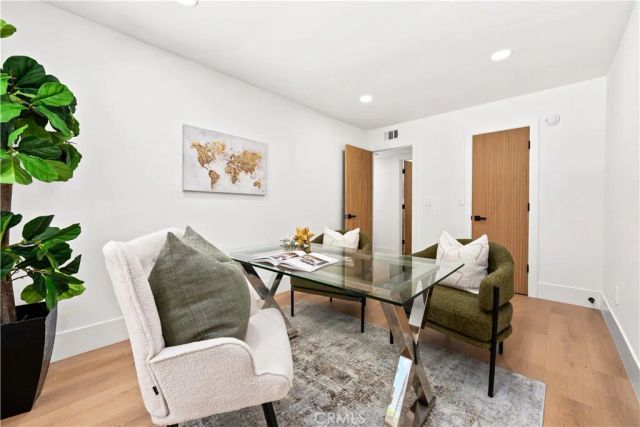 3368 California, Costa Mesa, CA 92626