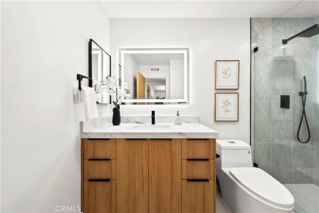 3368 California, Costa Mesa, CA 92626