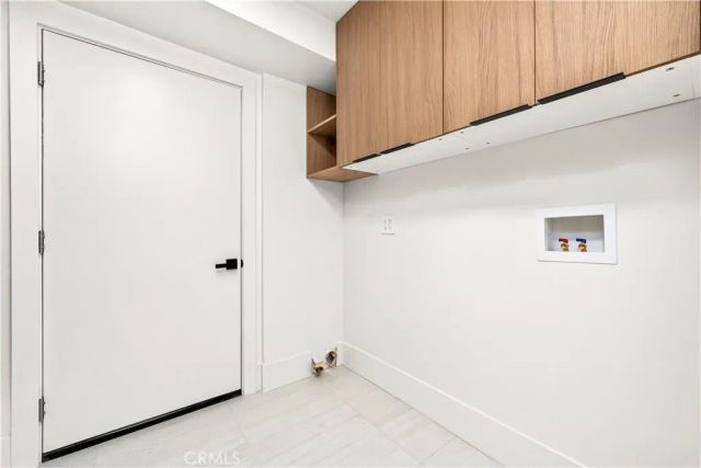 3368 California, Costa Mesa, CA 92626