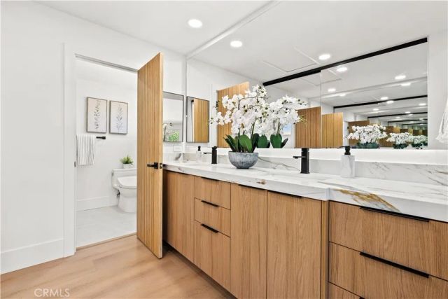 3368 California, Costa Mesa, CA 92626