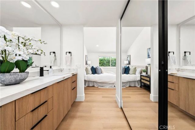 3368 California, Costa Mesa, CA 92626