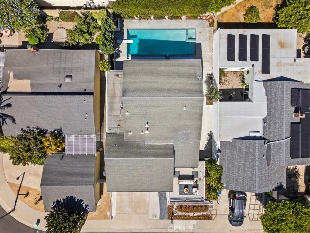 3368 California, Costa Mesa, CA 92626