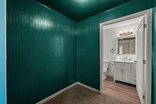 904 E Kaskaskia Street, Paola, KS 66071