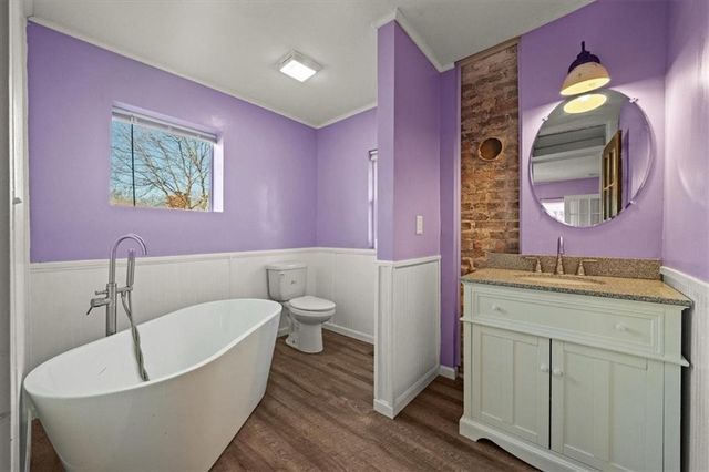 904 E Kaskaskia Street, Paola, KS 66071