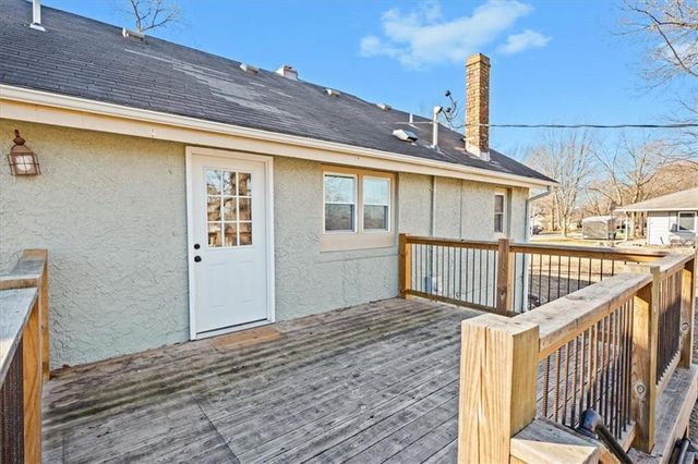 904 E Kaskaskia Street, Paola, KS 66071