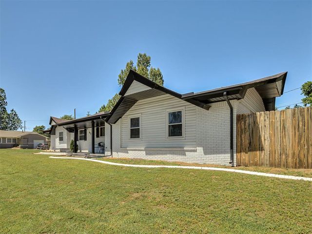 6311 NW 19th Street, Bethany, OK 73008