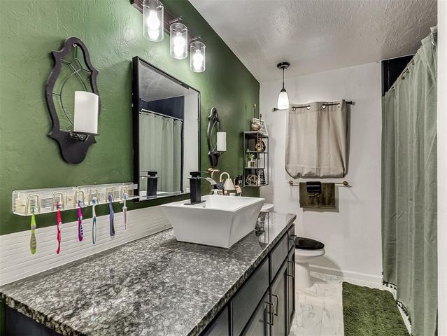 6311 NW 19th Street, Bethany, OK 73008