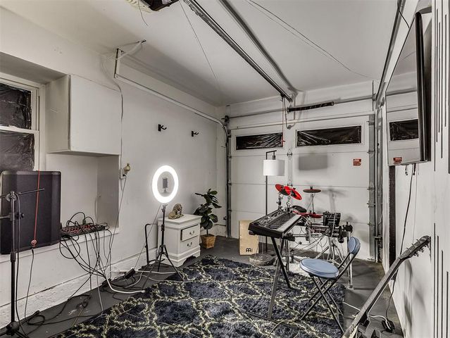 6311 NW 19th Street, Bethany, OK 73008