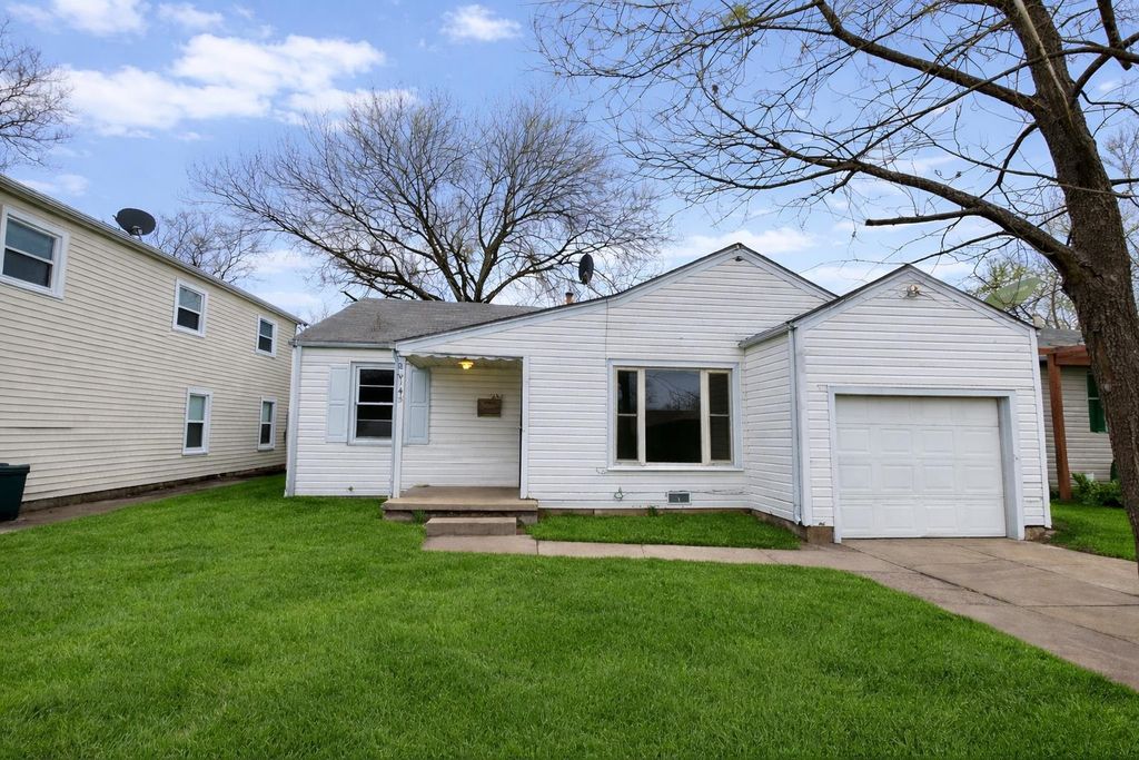 2145 S Estelle, Wichita, KS 67211