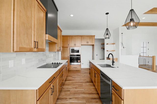 3216 N Bedford Ct, Wichita, KS 67226