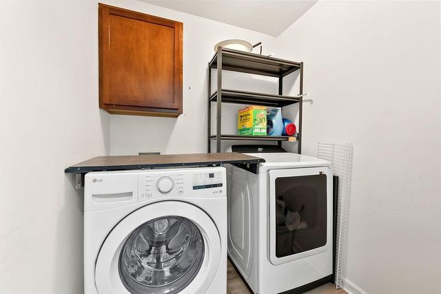 589 Woodland Park Ter, Lawrenceville, GA 30043